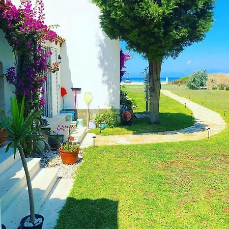 Holiday home Driftwood Beach House, Corfu *