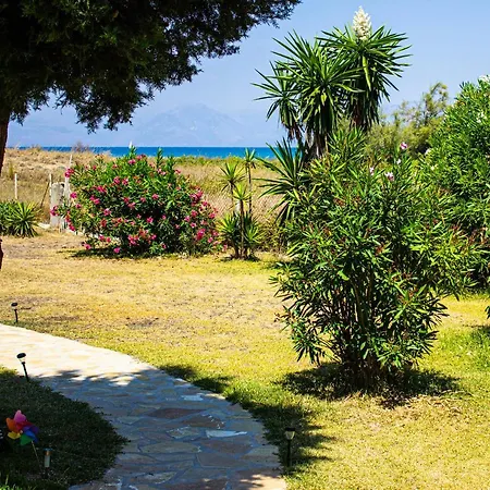 Driftwood Beach House, Corfu Holiday home Acharavi (Corfu)